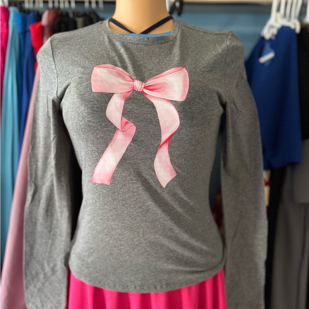Gray Long Sleeve Top with Pink Bow